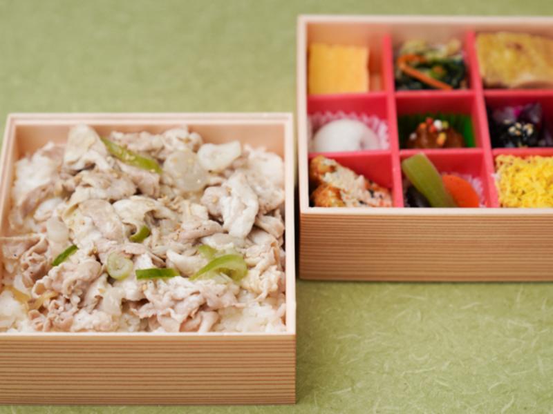 楓二段〜自家製ネギ塩焼き豚〜