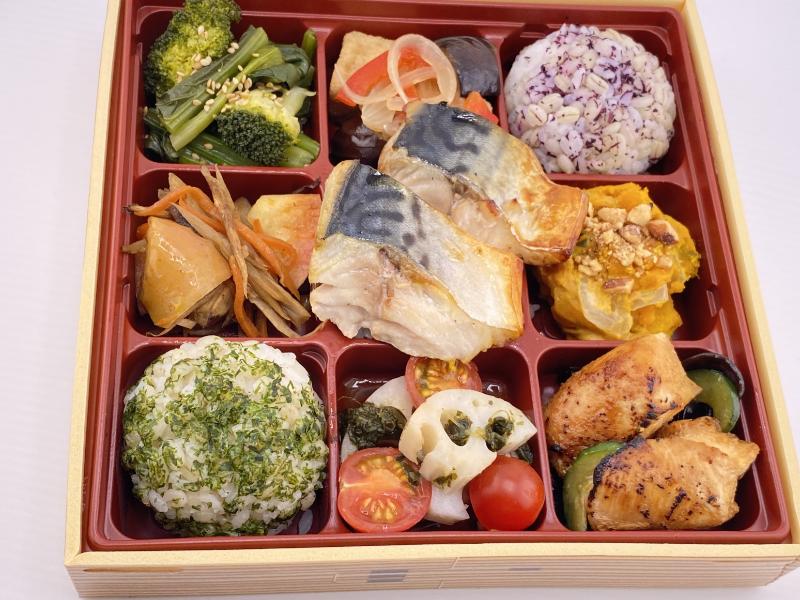 【うみうまフェア】青森県産さばの塩焼きと豪華野菜デリプレート【9月限定】