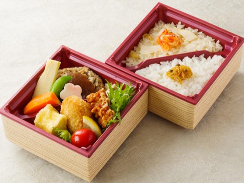 豆腐ハンバーグと卯の花コロッケの二段弁当