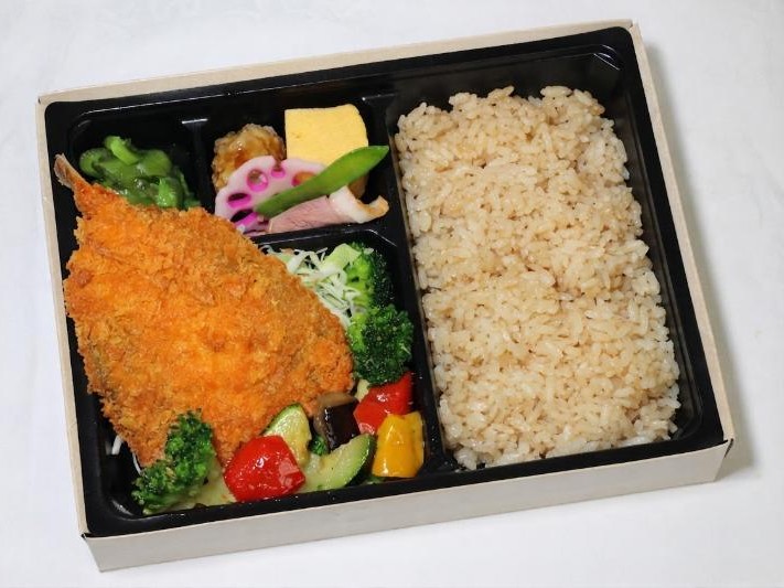 【お好み幕の内弁当】ビック肉厚アジフライ