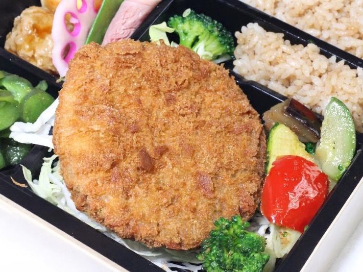 【お好み幕の内弁当】メンチカツ