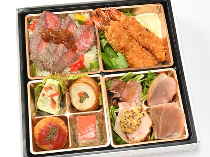 国産牛ロースステーキとフライドシュリンプの8種彩り弁当