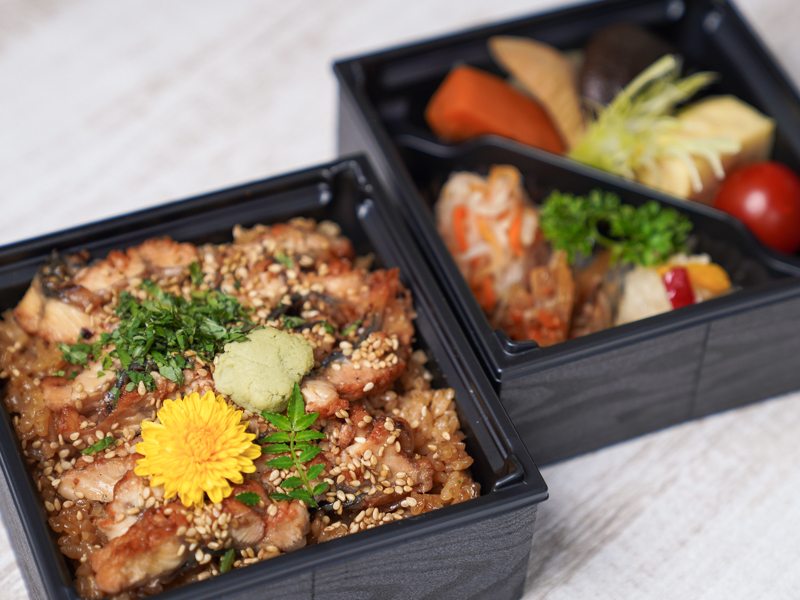 彩り二段御膳 ～うなぎのひつまぶし～