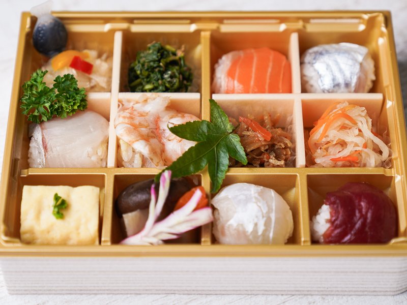 こい希特製彩り御膳 ～手まり寿司～