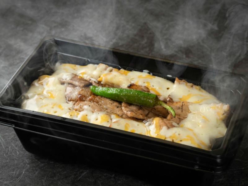 【熱々 焼肉弁当】とろーりチーズ特上豚カルビ重