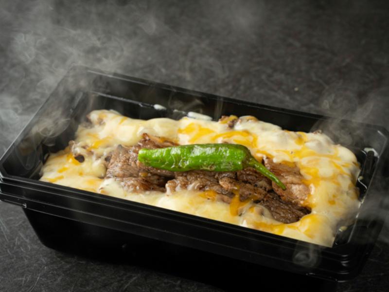 【熱々 焼肉弁当】とろーりチーズ特上牛カルビ重