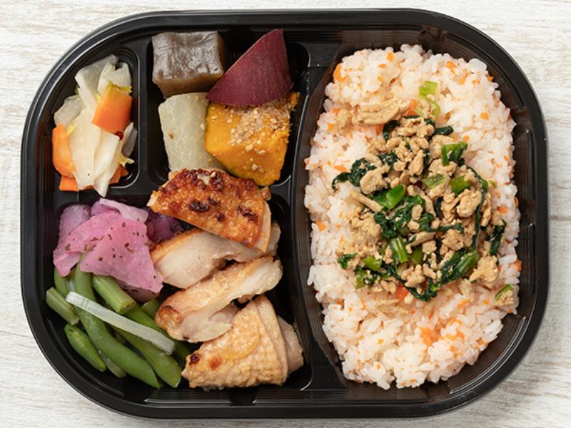 彩り弁当　鶏肉のこうじ味噌焼き