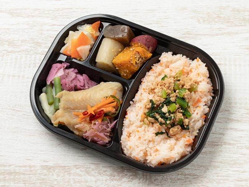 彩り弁当　白身魚の南蛮漬け