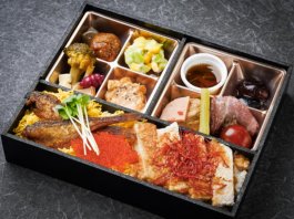 秋田八幡平ポークの味噌焼きとハタハタ唐揚げの宝石弁当