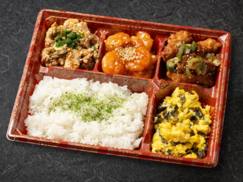中華弁当【エビチリ・油淋鶏・麻婆豆腐・キクラゲ玉子】