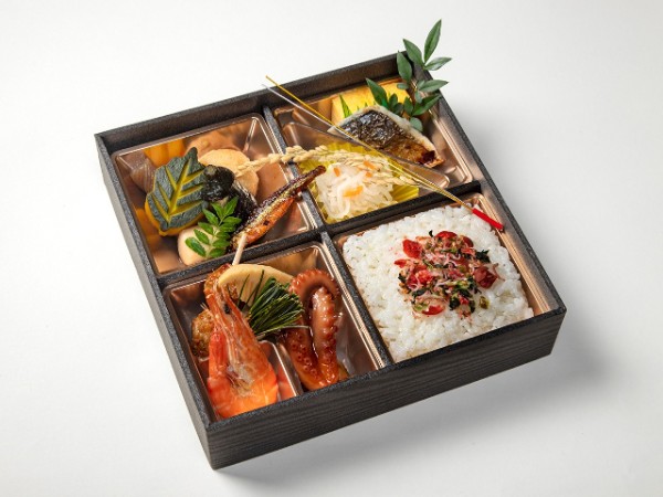 お祝い御膳 豊楽～梅ちりめんご飯～