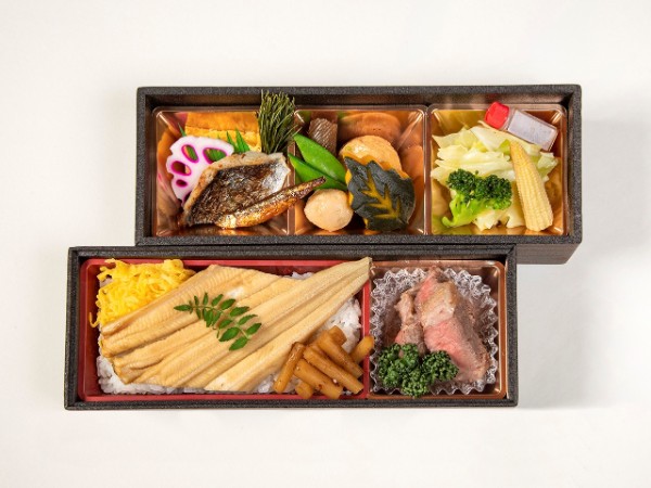 小春koharu～ふっくら穴子と黒毛和牛ステーキの2段重～