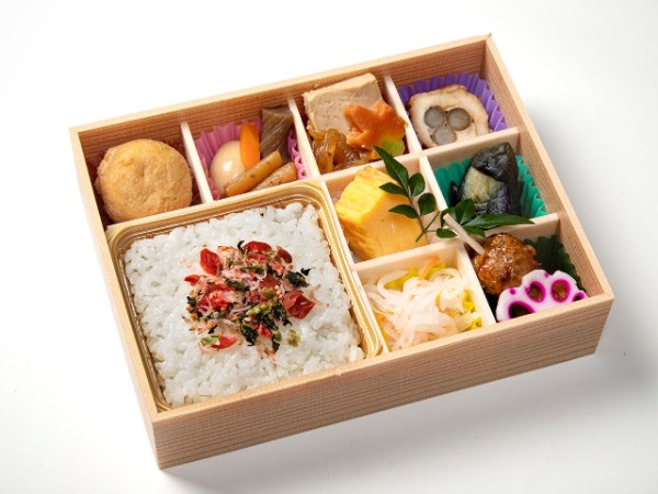 梅ちりめんご飯の味彩弁当-九桝-