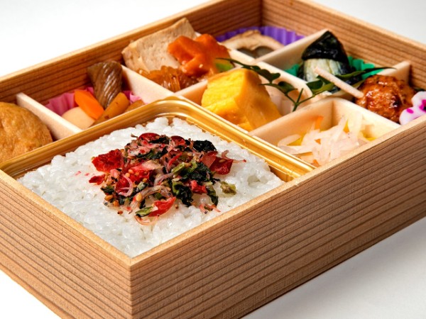 梅ちりめんご飯の味彩弁当-九桝-