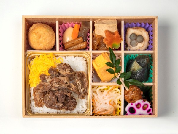 黒毛和牛しぐれご飯の味彩弁当-九桝-