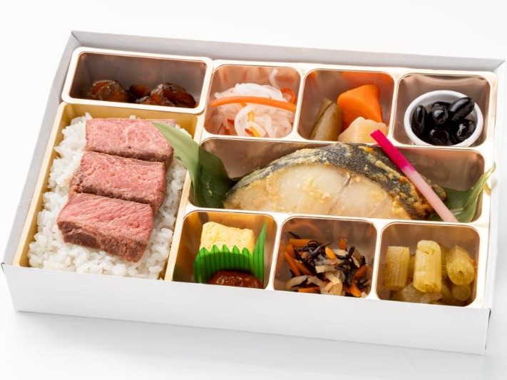 【シャインホワイト紙箱】銀だら西京焼きとステーキご飯　華やか膳