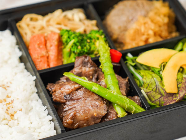 牛カルビ＆牛ハンバーグ御膳