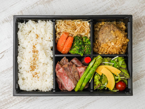 和牛サーロインステーキ＆牛ハンバーグ御膳