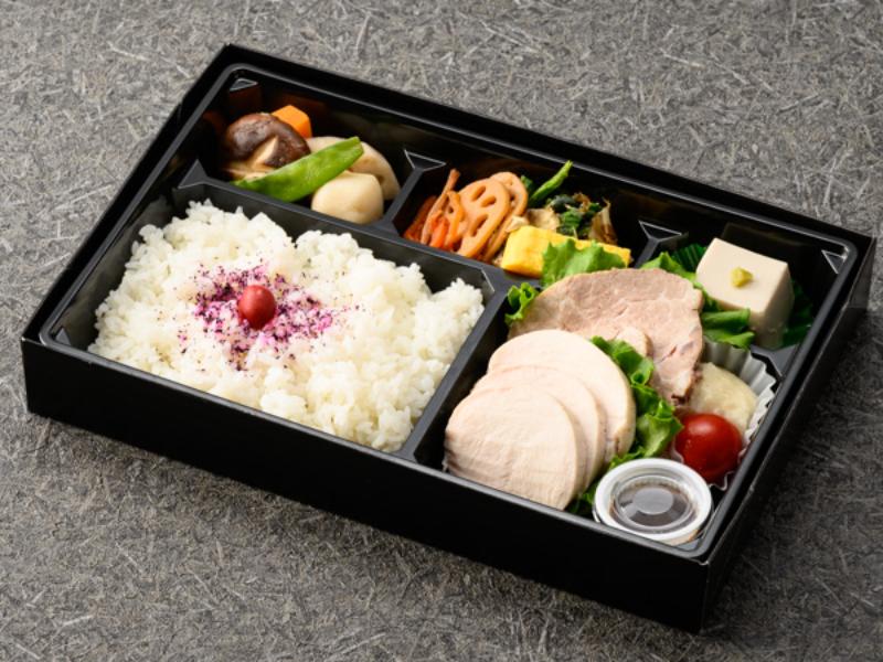 優〜ローストポーク＆チキン幕の内御膳