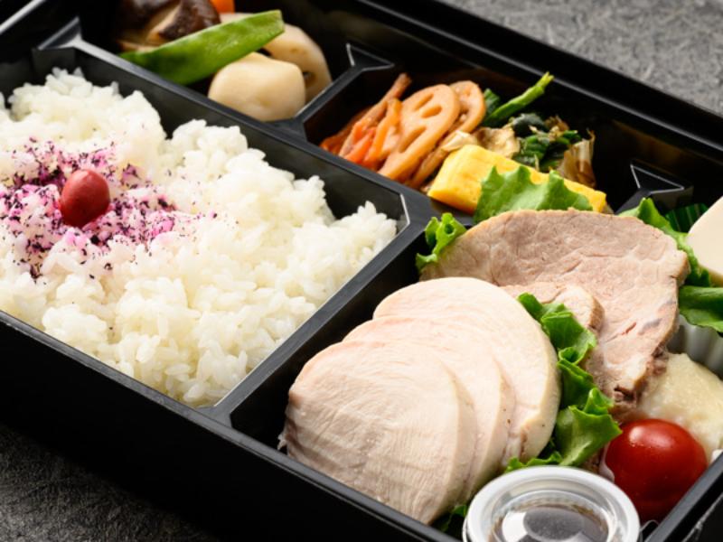 優〜ローストポーク＆チキン幕の内御膳