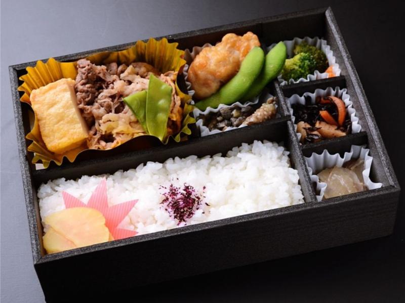 和牛切り落としの炊き肉弁当