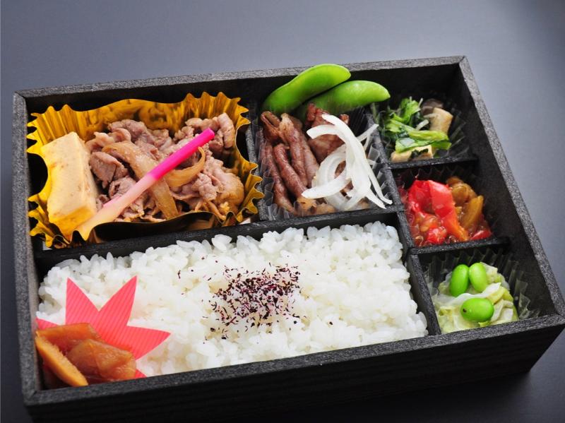 和牛切り落とし炊き肉と一口コウネ弁当