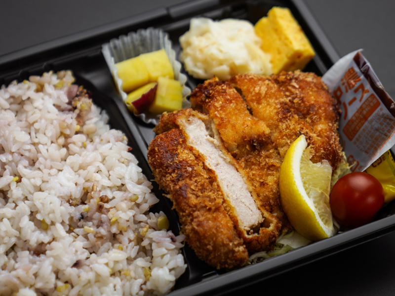 三元豚のロースカツ弁当