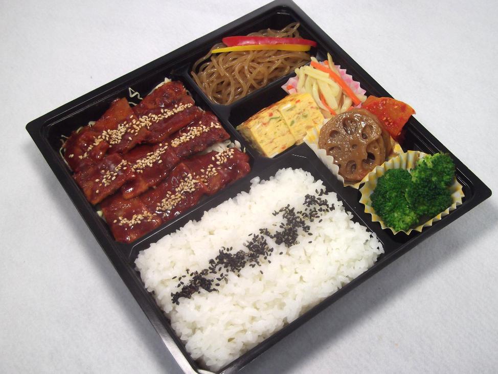 豚辛カルビ弁当