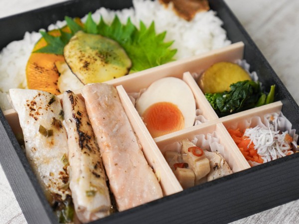 鮭ハラスねぎ塩レモン弁当