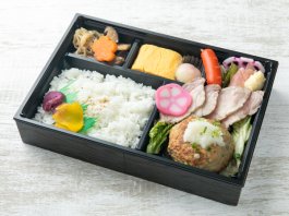 桃太郎弁当～ＭＯＭＯＴＡＲＯＬＵＮＣＨＢＯＸ～特製ハンバーグとローストビーフ