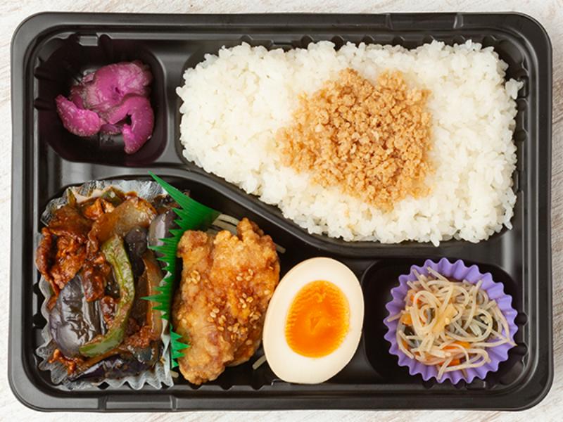 豚と茄子の辛味噌炒め×とりから弁当