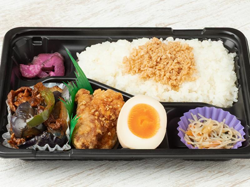 豚と茄子の辛味噌炒め×とりから弁当