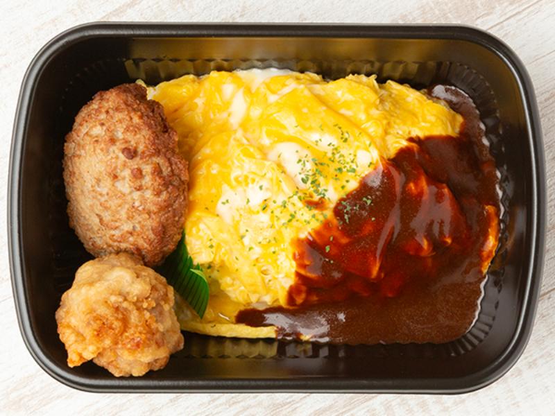 【カラアゲジャイアン】オムライス×鶏のからあげ×ハンバーグ