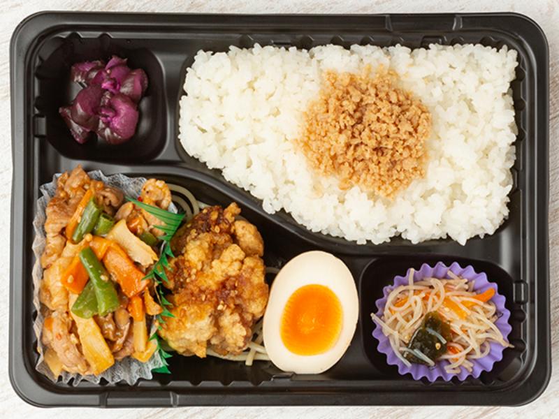 豚焼肉×とりから弁当