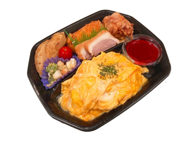 トマトオムライスプレート（カニクリームコロッケ）