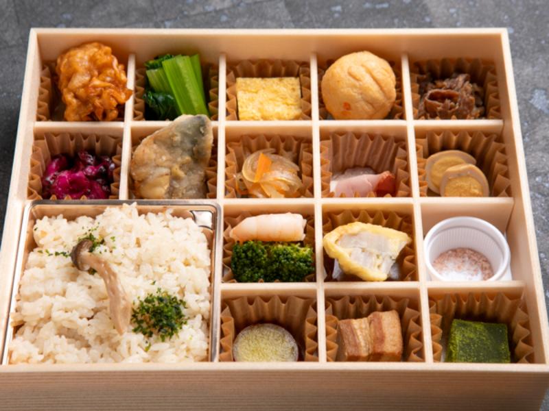 くやすけ特製旬彩弁当