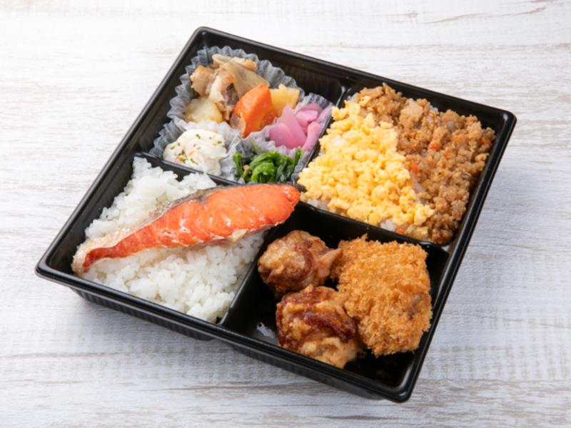 【ボリューム弁当】鮭＆ヒレカツ＆鶏大根