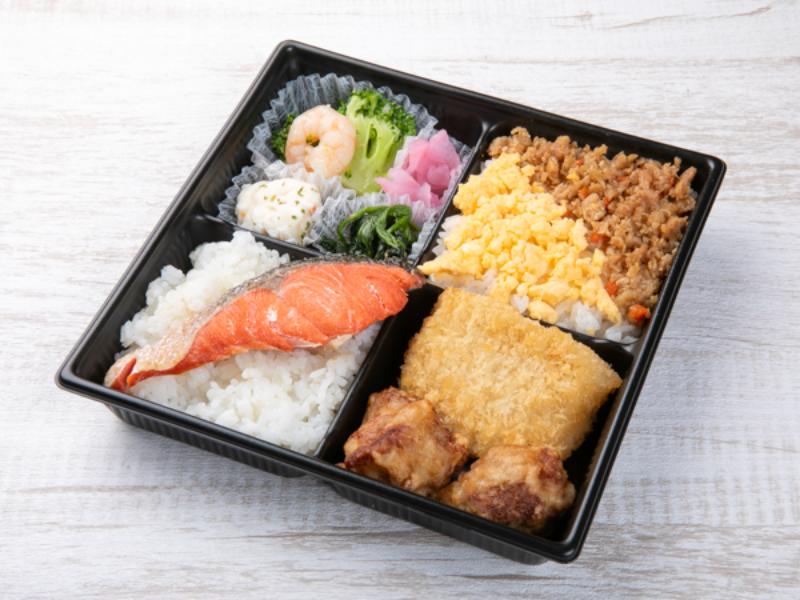 【ボリューム弁当】鮭＆海老カツ＆海老とブロッコリー炒め