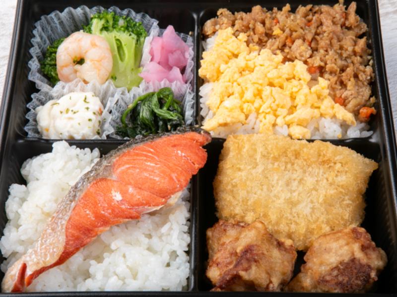 【ボリューム弁当】鮭＆海老カツ＆海老とブロッコリー炒め
