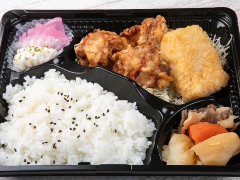 【コスパ抜群】海老カツ＆肉じゃが＆唐揚げ