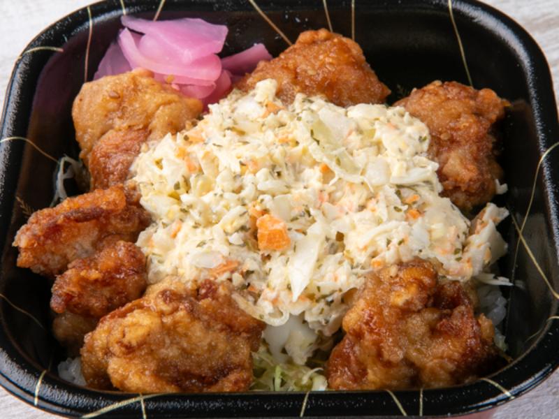 タルタル唐揚げ丼