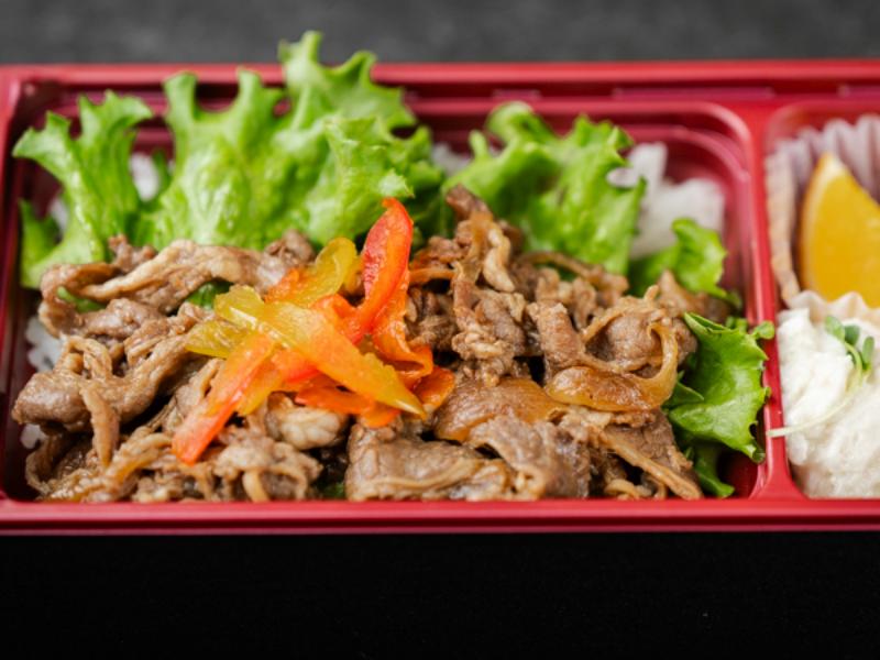 彩り牛肉重
