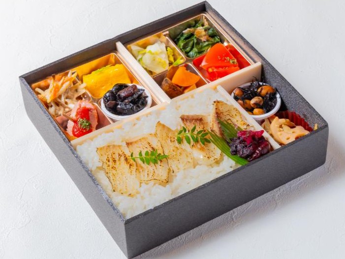 季節の副菜鯛めしと四季和膳