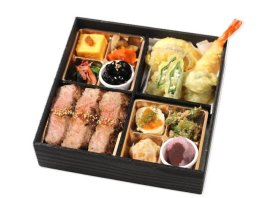 季節の副菜ステーキ重と天麩羅御膳