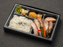 【ECO容器】どんぐりポークの薪焼きステーキ弁当