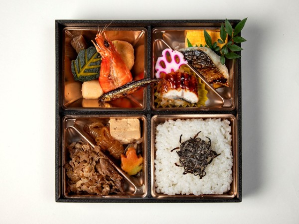 黒毛和牛すき焼きの松花堂御膳