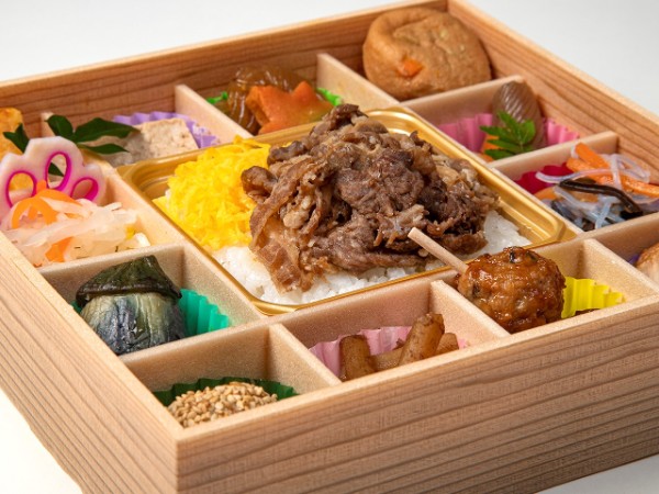 黒毛和牛しぐれご飯の華やか御膳-13桝-