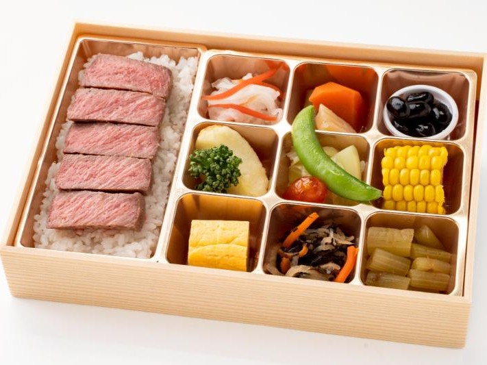 【高級折箱】ステーキ重　彩り膳