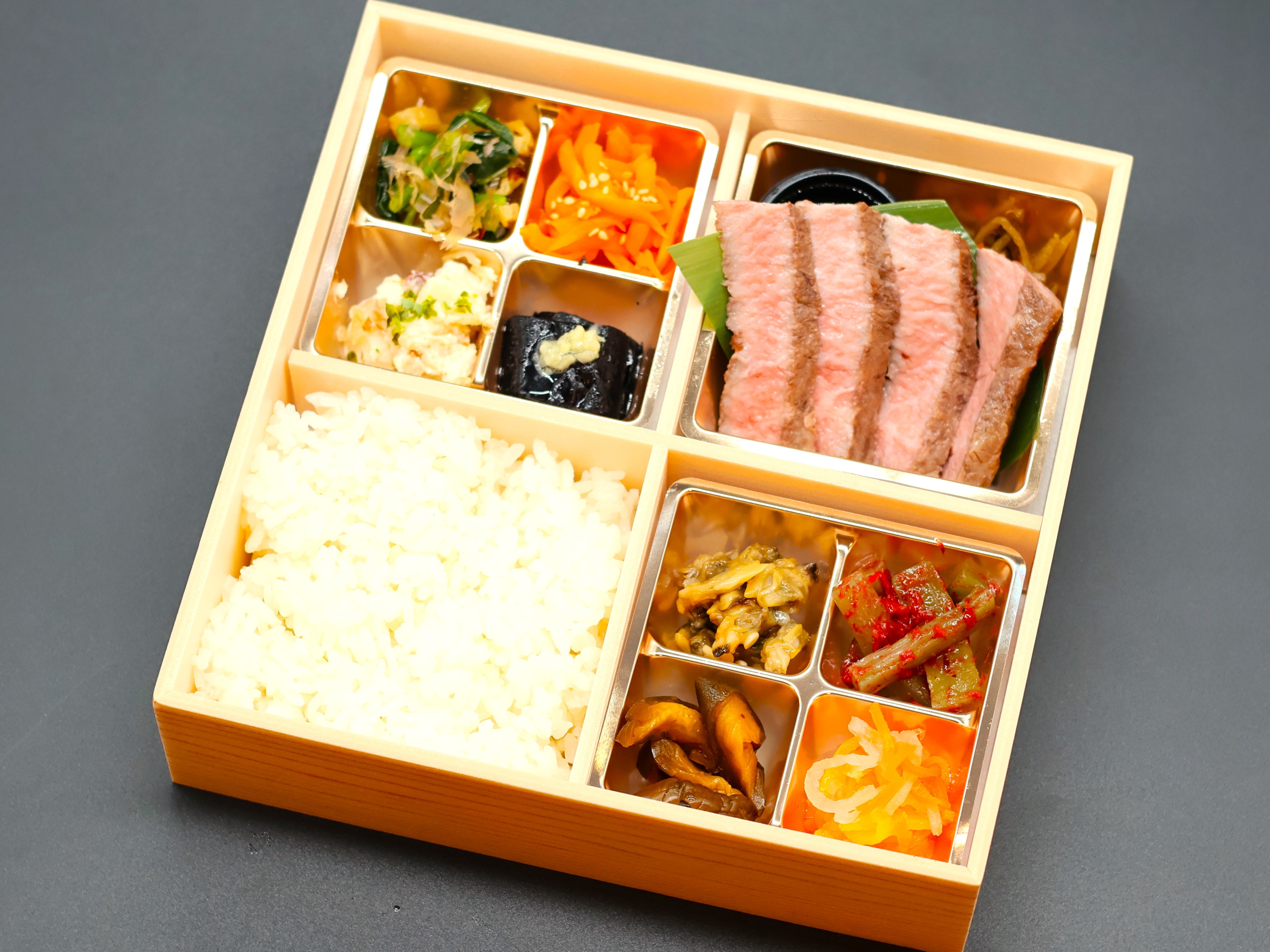 A5黒毛和牛「九州王」イチボステーキ御膳