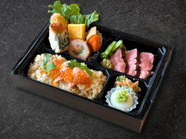 はらこ飯と牛タンの宮城御膳